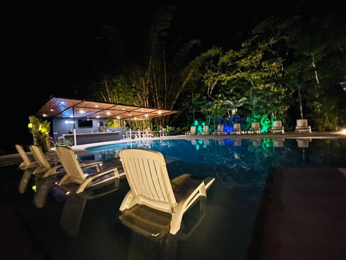 Grand Park Manuel Antonio 호텔 케포스 외부 사진